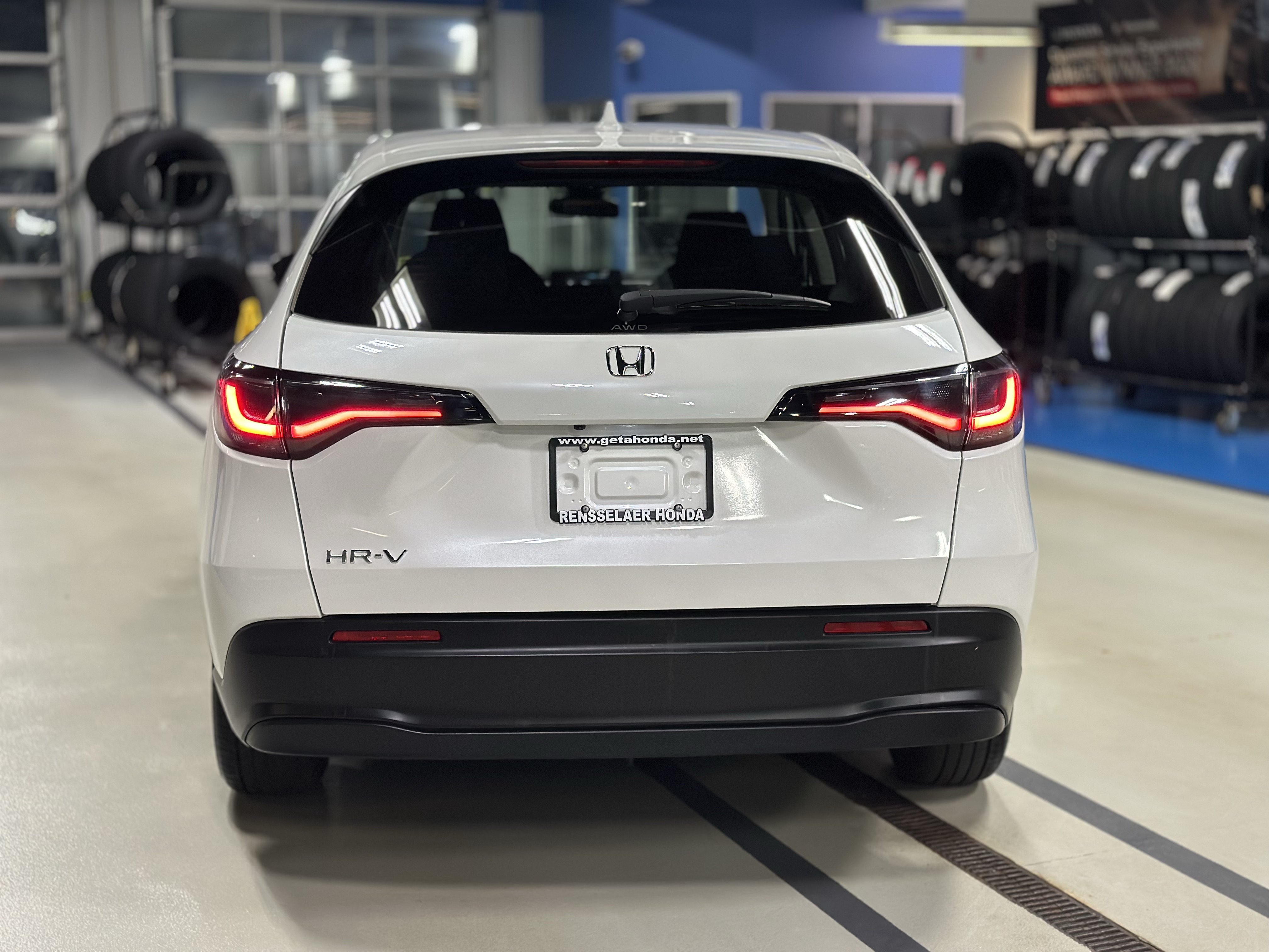 Used 2024 Honda HR-V LX image 6
