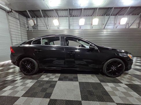 Used 2017 Volvo S60 T5 Inscription w/ Climate Package AWD/4WD image 9