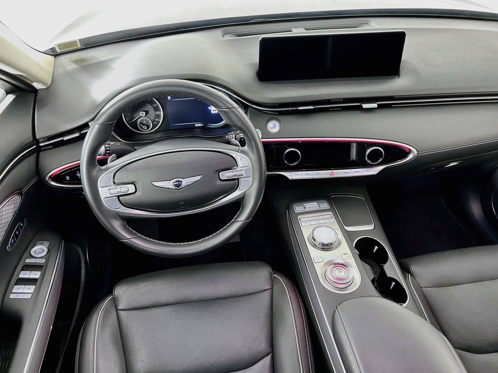 Used 2024 Genesis GV70 2.5T w/ Advanced Package AWD/4WD image 23