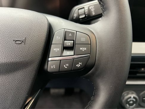 New 2025 Ford Maverick Lariat w/ Black Appearance Package image 17