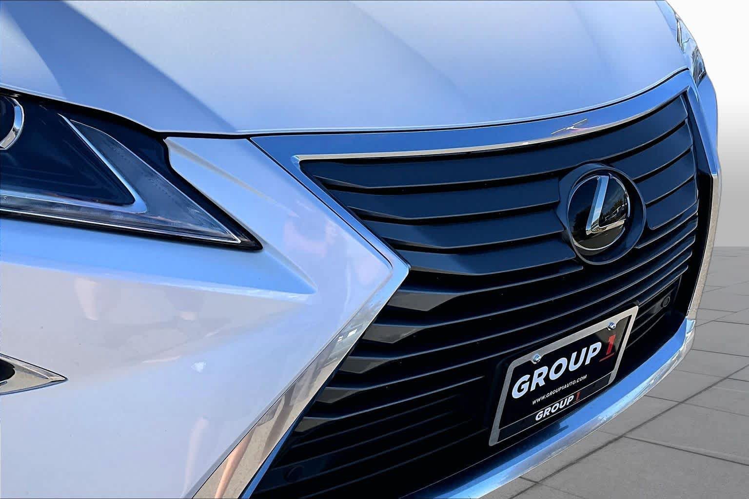 Used 2019 Lexus RX 350 AWD w/ Accessory Package image 29