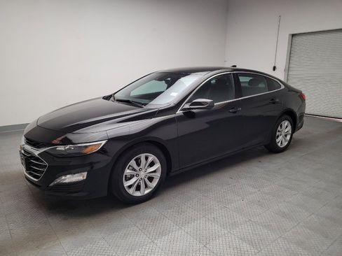 Used 2024 Chevrolet Malibu LT FWD image 2