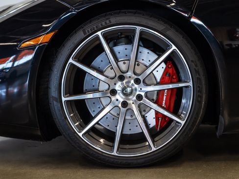 Used 2013 McLaren MP4-12C Spider RWD image 21