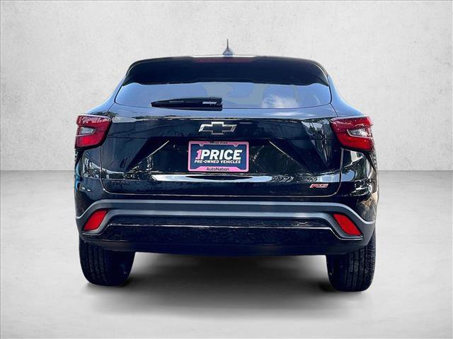 Used 2025 Chevrolet Trax RS FWD image 4