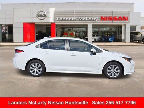 Used 2026 Toyota Corolla LE image 2