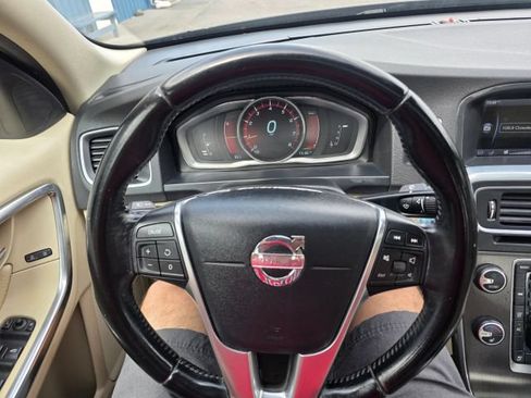 Used 2014 Volvo S60 T5 FWD image 15