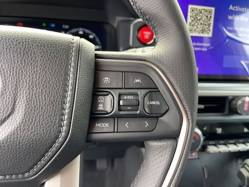 New 2025 Toyota 4Runner TRD Off-Road Premium AWD/4WD image 17