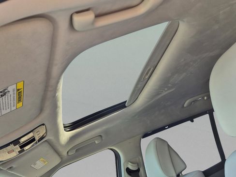 Used 2025 Hyundai Santa Fe Calligraphy FWD image 32