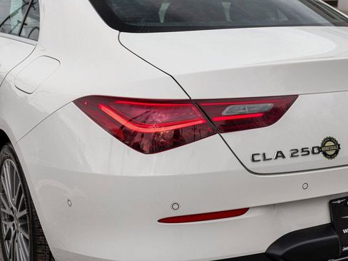 Used 2025 Mercedes-Benz CLA 250 4MATIC image 34