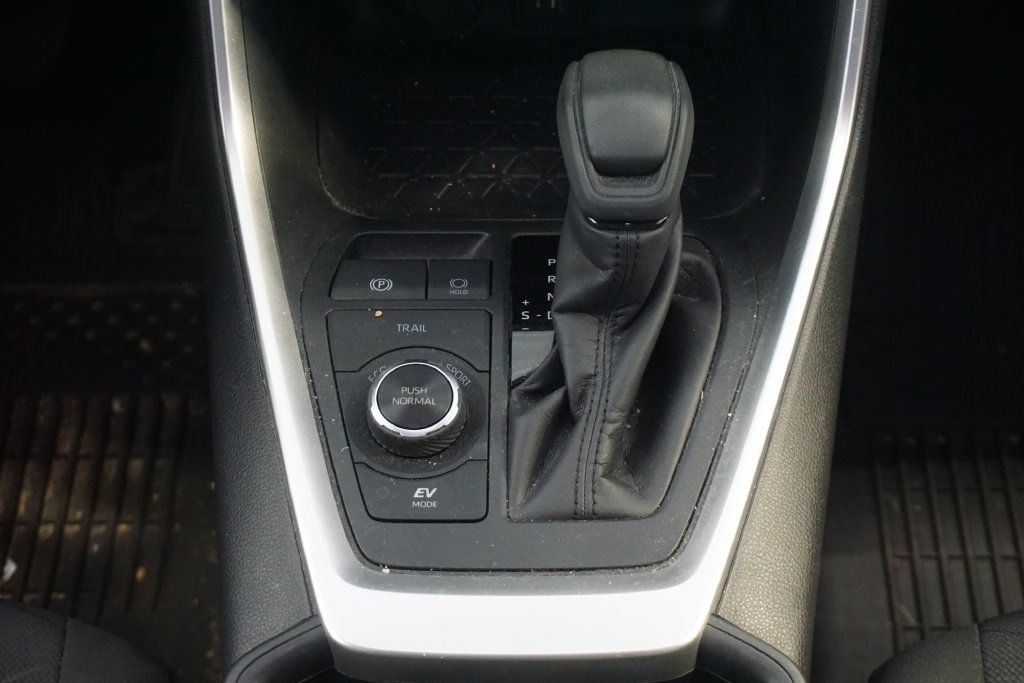 Used 2023 Toyota RAV4 XLE w/ Convenience Package AWD/4WD image 30