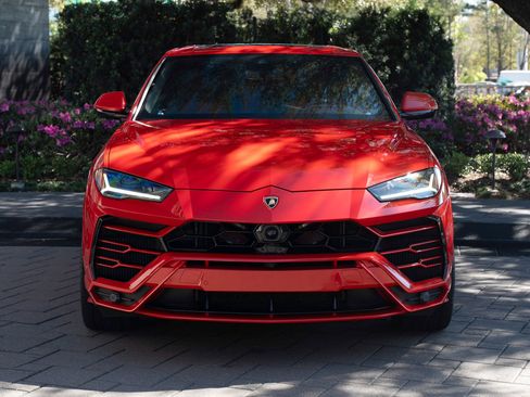 Used 2022 Lamborghini Urus AWD/4WD image 12