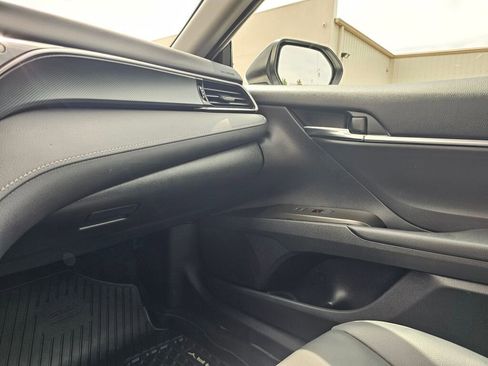 Used 2024 Toyota Camry SE FWD image 25