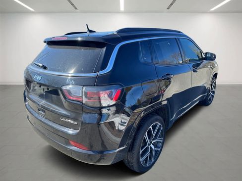 Used 2025 Jeep Compass Limited w/ Elite Group image 6