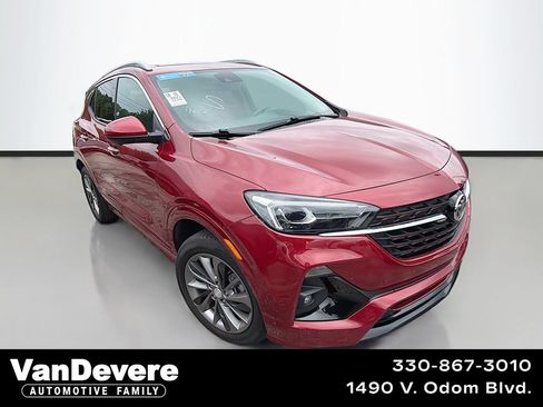 Used 2021 Buick Encore GX Essence w/ Advanced Technology Package AWD/4WD image 1