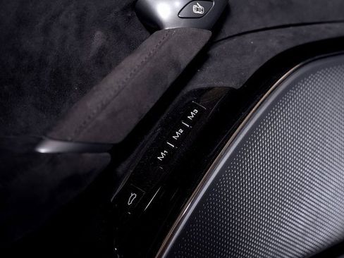 Used 2024 Ferrari Roma Spider image 55