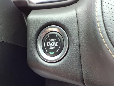 Used 2023 Chevrolet Suburban Premier AWD/4WD image 30