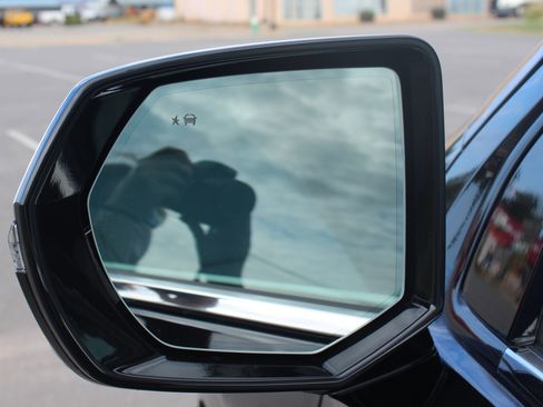 New 2026 Chevrolet Tahoe Premier image 3