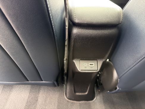 Used 2023 Chevrolet Bolt EUV Premier w/ Sun & Sound Package FWD image 21