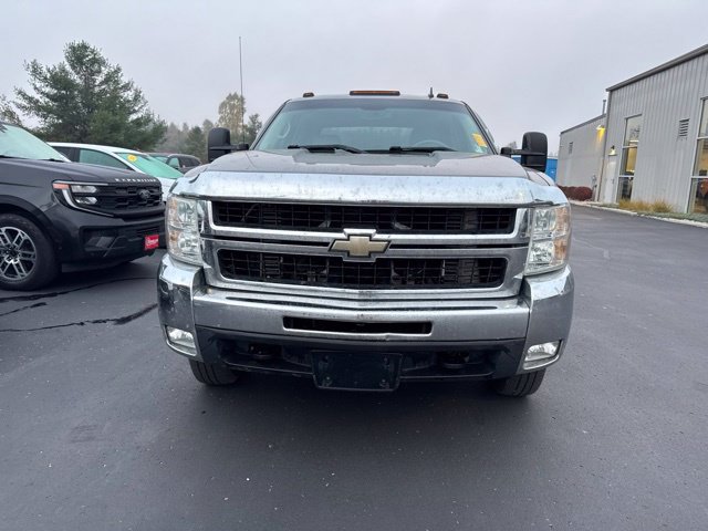 Used 2008 Chevrolet Silverado 3500 LTZ AWD/4WD image 2