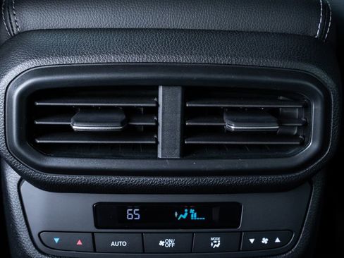 Used 2024 Honda Pilot Touring image 40