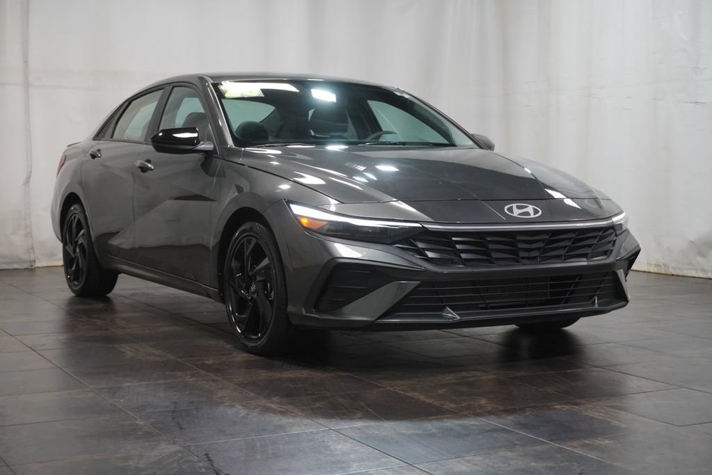 Certified 2026 Hyundai Elantra Sport FWD image 1