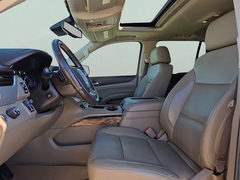Used 2020 GMC Yukon SLT w/ Premium Edition image 14