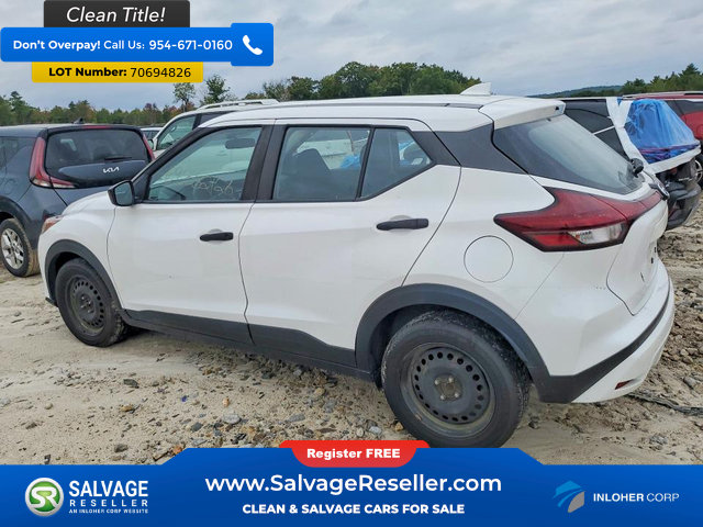 Used 2021 Nissan Kicks S FWD image 3