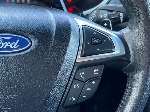 Used 2020 Ford Edge SEL image 27