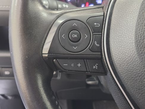 Used 2019 Toyota RAV4 XLE Premium w/ Cold Weather Package FWD image 29