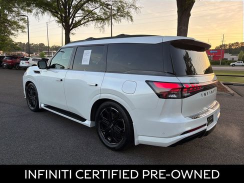 Certified 2026 INFINITI QX80 4WD image 9
