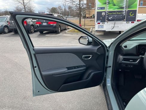 New 2025 Kia K4 EX image 14