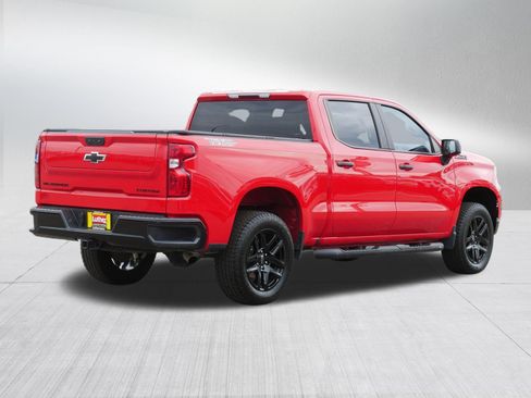 Certified 2024 Chevrolet Silverado 1500 Custom Trail Boss w/ Turbomax Blackout Package AWD/4WD image 7