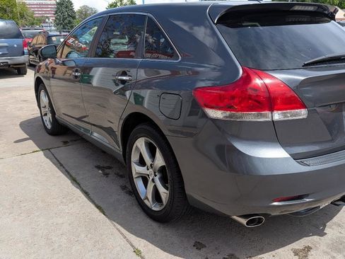 Used 2010 Toyota Venza FWD image 7