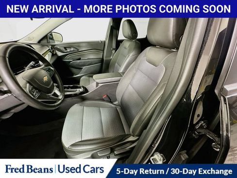 Used 2025 Chevrolet Trax LT w/ Driver Confidence Package FWD image 26
