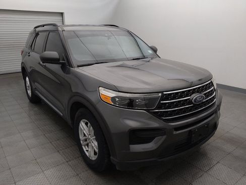 Used 2020 Ford Explorer XLT RWD image 13
