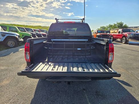 Used 2011 Nissan Frontier PRO-4X w/ Pro-4x Luxury Pkg AWD/4WD image 27