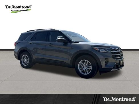 New 2026 Ford Explorer Active w/ Active Comfort Package RWD image 3