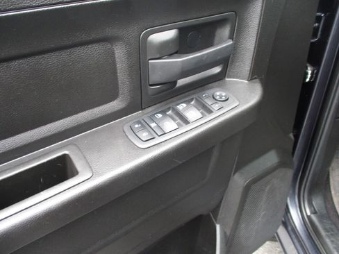 Used 2019 RAM 1500 ST w/ SXT Plus Group image 19