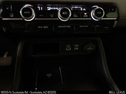 Used 2024 Honda Pilot Touring image 15