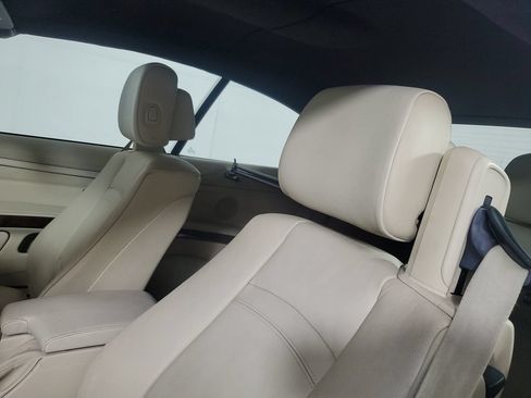 Used 2013 BMW 328i Convertible RWD image 18