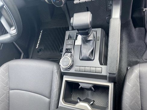 Certified 2024 Toyota Tacoma SR5 image 18