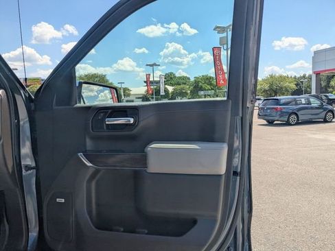 Used 2019 GMC Sierra 1500 SLT w/ SLT Premium Package RWD image 31