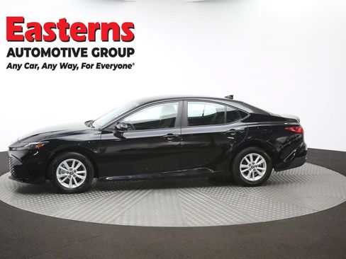 Used 2025 Toyota Camry LE FWD image 57