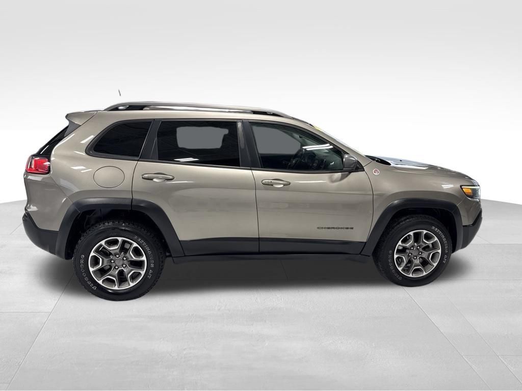 Used 2021 Jeep Cherokee Trailhawk w/ Sun, Sound & Nav Group AWD/4WD image 10