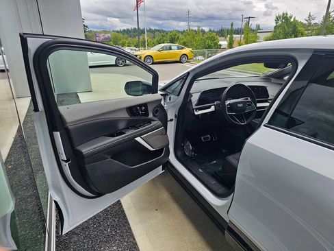 New 2026 Cadillac Optiq Sport 1 AWD/4WD image 18