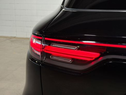 Used 2019 Porsche Cayenne image 11