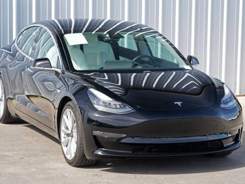 Used 2020 Tesla Model 3 Long Range image 52