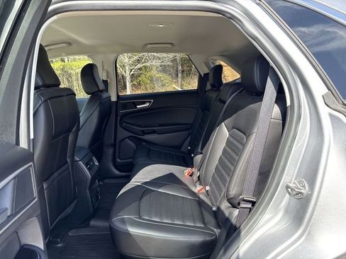 Used 2020 Ford Edge SEL w/ Convenience Package image 26