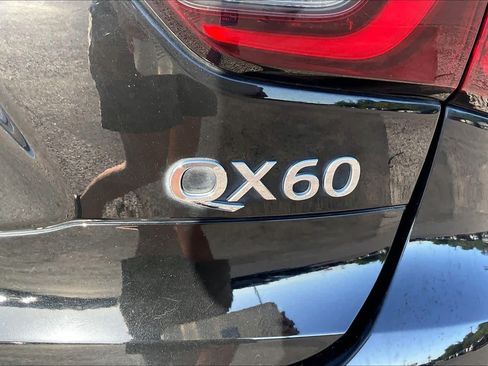 Used 2019 INFINITI QX60 Luxe w/ Sensory Package FWD image 10
