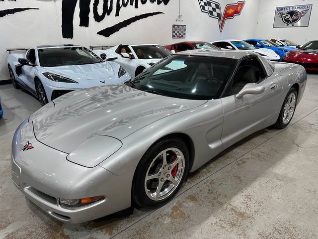 Used 2004 Chevrolet Corvette Coupe w/ Preferred Equipment Group RWD image 17